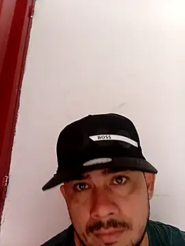 Snapshot of yeffito1 chatting on March 12, 2:12 pm yeffito1 online show from March 12, 2:12 pm