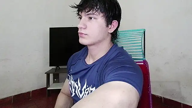 ErickWalton online show from January 19, 5:11 am