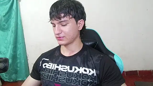 ErickWalton online show from April 29, 5:55 am