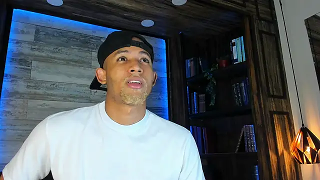 B Wild online show from February 24, 3:26 am