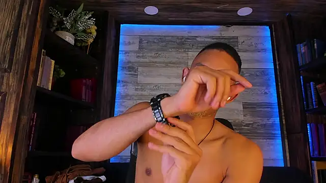 B Wild online show from March 6, 3:25 am