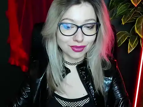 loveHeidi online show from February 18, 5:36 am