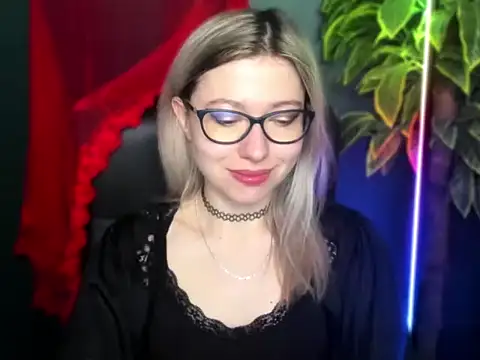 loveHeidi online show from March 24, 5:34 am