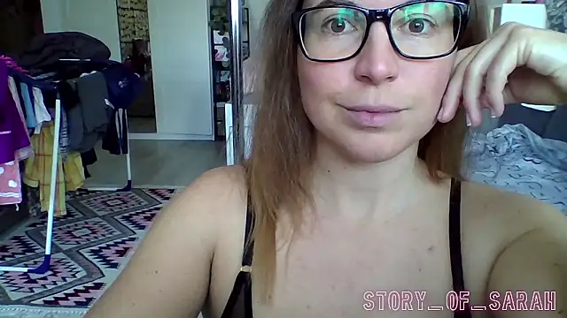 Snapshot of story_of_sarah chatting on April 1, 8:04 am story of sarah online show from April 1, 8:04 am