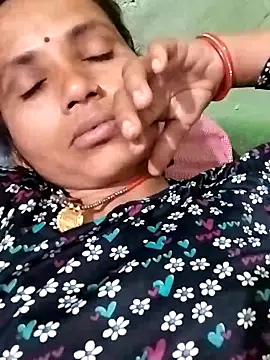 Snapshot of KIRTI12_HOT chatting on October 31, 5:03 pm KIRTI12 HOT online show from October 31, 5:03 pm