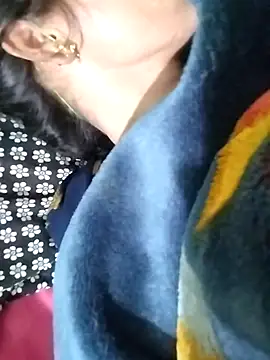 Snapshot of KIRTI12_HOT chatting on November 8, 8:18 pm KIRTI12 HOT online show from November 8, 8:18 pm