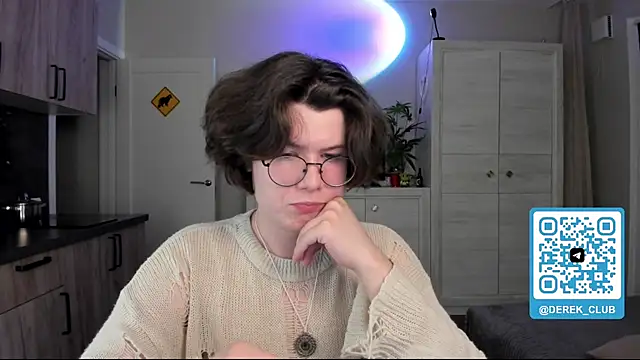 Derek Shameless online show from August 2, 7:34 pm