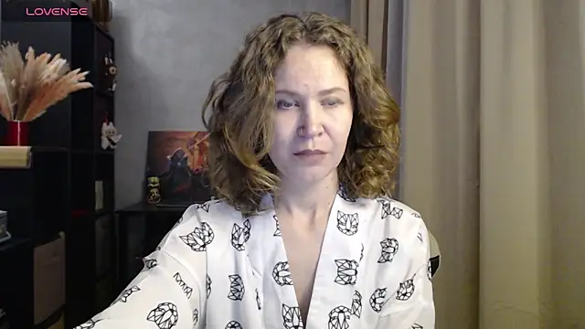 Snapshot of harpermoss chatting on September 16, 6:42 pm harpermoss online show from September 16, 6:42 pm
