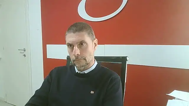 Snapshot of max79ve31 chatting on March 5, 4:36 pm max79ve31 online show from March 5, 4:36 pm