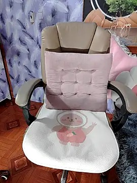 Snapshot of LadyMaiMai chatting on November 28, 1:36 pm LadyMaiMai online show from November 28, 1:36 pm