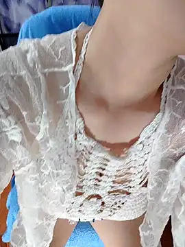 Snapshot of LadyMaiMai chatting on November 29, 7:00 am LadyMaiMai online show from November 29, 7:00 am