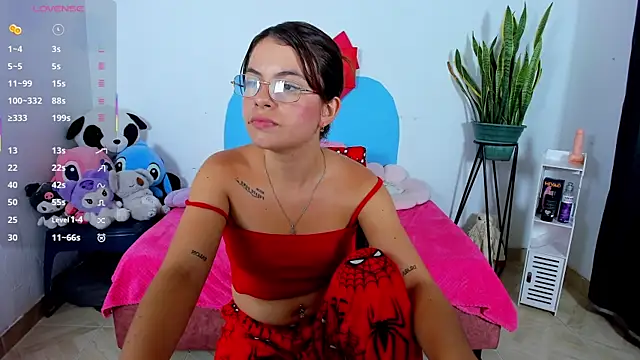 naughtypixie online show from December 18, 3:01 am