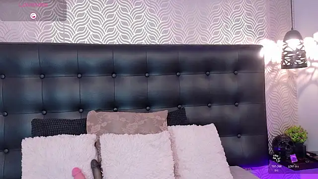 NaiaraMasson  online show from November 5, 12:16 pm