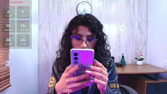 Snapshot of LilyRouset chatting on September 20, 12:28 pm LilyRouset online show from September 20, 12:28 pm