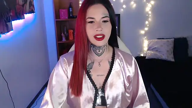 Maddy Vicius19 online show from April 10, 11:31 pm