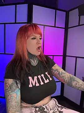 Snapshot of Sabien_DeMonia chatting on May 6, 8:14 pm Sabien DeMonia online show from May 6, 8:14 pm