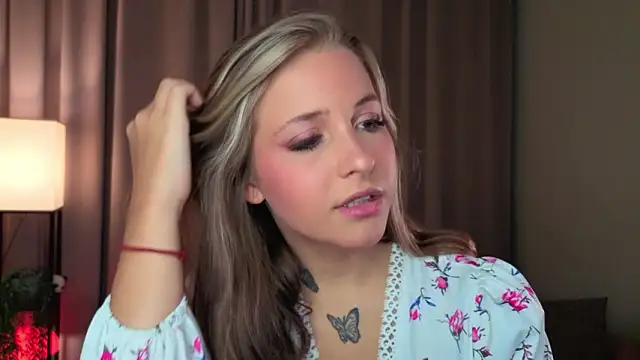 LoveSeekins online show from March 24, 7:08 pm