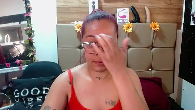 MIA  SPENCER online show from October 3, 6:05 pm