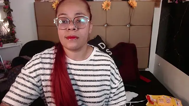 Snapshot of MIA__SPENCER chatting on February 28, 5:14 pm MIA SPENCER online show from February 28, 5:14 pm