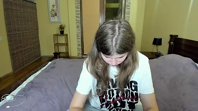 Lilly Jess online show from September 19, 6:19 pm