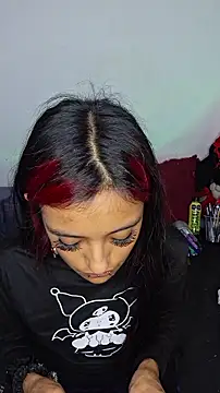 carolinerue online show from March 17, 12:41 pm