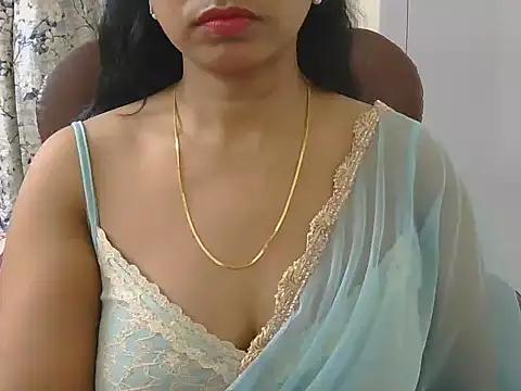 MISS SOMIYA online show from March 1, 7:05 pm