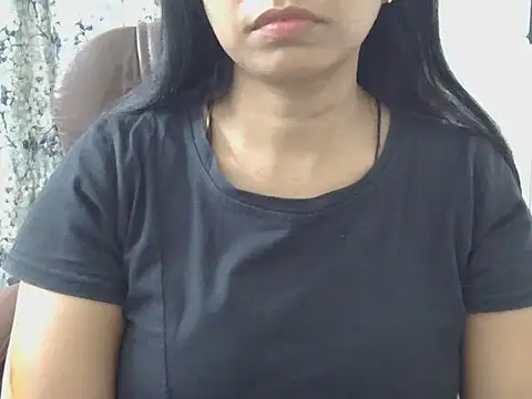 MISS SOMIYA online show from April 18, 5:39 pm