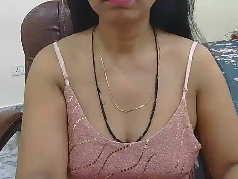 MISS SOMIYA online show from June 21, 5:43 am