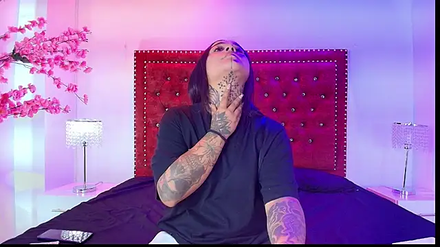 Black roseee online show from March 1, 4:14 am