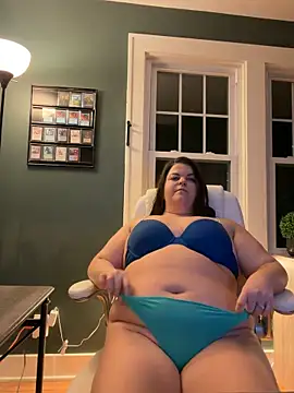 PlayWithBrittany online show from December 19, 11:34 pm