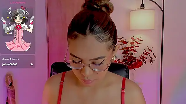 Snapshot of OxanaFedorova1- chatting on October 5, 3:10 pm OxanaFedorova1- online show from October 5, 3:10 pm