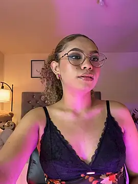 Snapshot of OxanaFedorova1- chatting on February 6, 9:29 pm OxanaFedorova1- online show from February 6, 9:29 pm