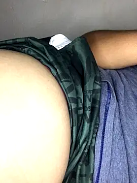 Snapshot of luzmelzinha chatting on September 30, 11:32 pm luzmelzinha online show from September 30, 11:32 pm