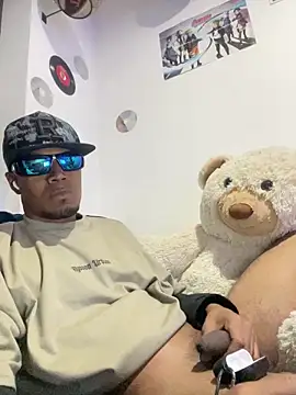 Snapshot of Teito69 chatting on September 15, 2:00 am Teito69 online show from September 15, 2:00 am