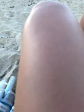 Snapshot of carynn chatting on October 26, 9:21 pm carynn online show from October 26, 9:21 pm