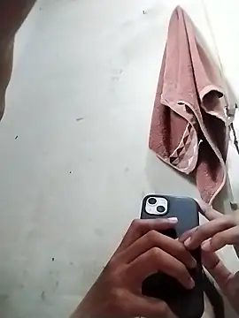 Snapshot of skylar_27 chatting on October 12, 5:39 am skylar 27 online show from October 12, 5:39 am