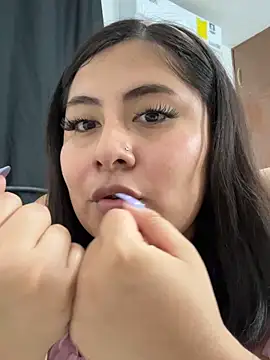 Edalyn29 online show from March 23, 9:46 am