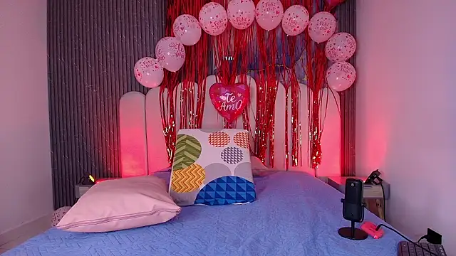 abbyrouss  online show from February 11, 3:11 am