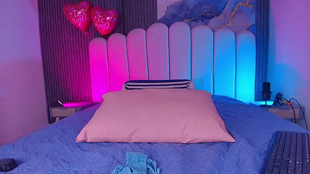 abbyrouss  online show from February 24, 3:04 am