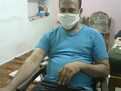 Famit025 online show from April 11, 8:18 am