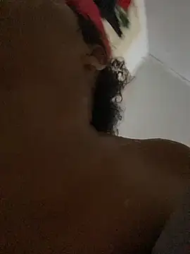 Snapshot of ___seusegredo chatting on February 20, 7:47 pm seusegredo online show from February 20, 7:47 pm