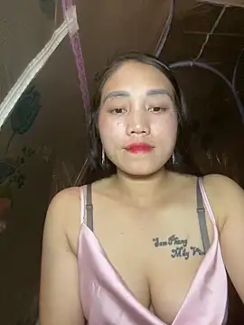 chipp-bong online show from March 30, 1:34 pm