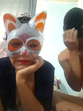 Snapshot of Layd38 chatting on November 7, 11:32 am Layd38 online show from November 7, 11:32 am