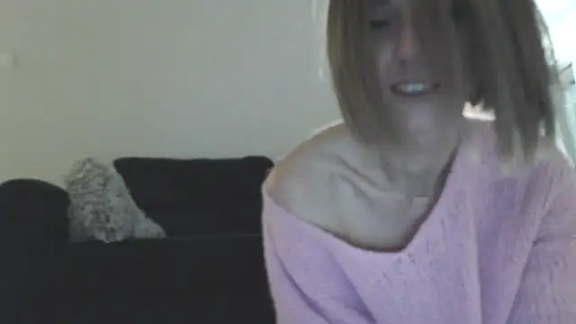 MadMadelin online show from November 8, 2:45 am