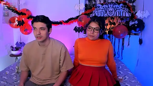 kylietimothee online show from October 25, 4:24 pm