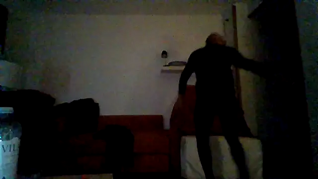 Snapshot of AntonioNice_iml chatting on October 30, 5:20 am AntonioNice iml online show from October 30, 5:20 am