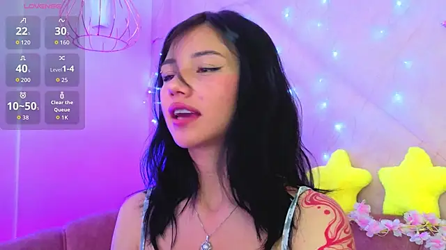 Snapshot of april_bennett chatting on June 13, 1:20 pm april bennett online show from June 13, 1:20 pm
