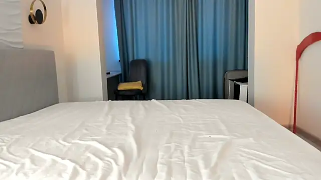 yanyaan online show from November 4, 4:00 am