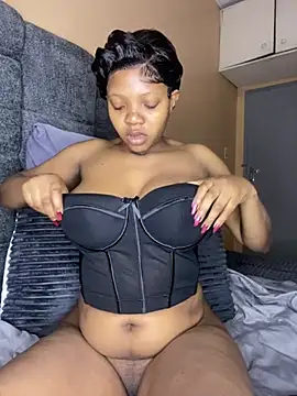 MilfBoobsxx online show from June 29, 1:23 am