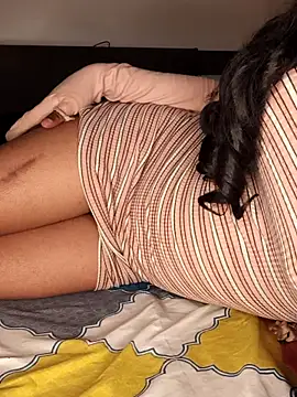 pranjal00000 online show from June 10, 11:46 pm